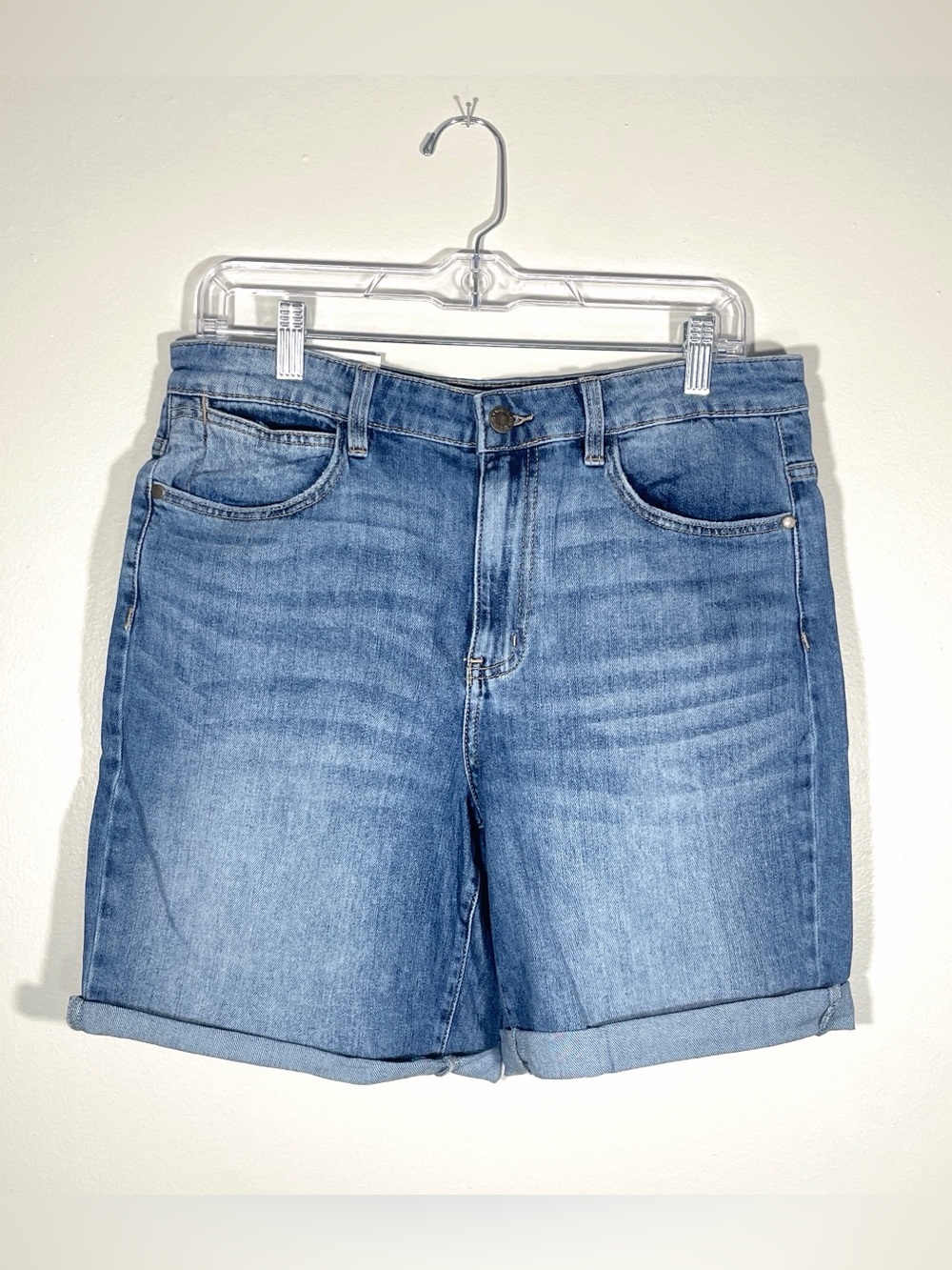 NWT Wrangler Women’s High-Rise Denim Bermuda Shorts Size 10/30 Cuffed